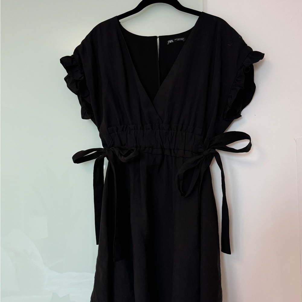 Black mini dress🖤 - Picture 2 of 3